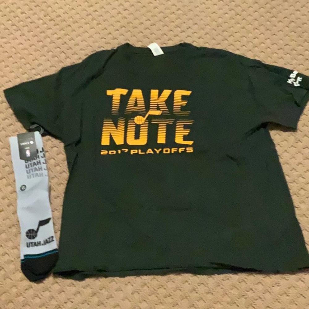 Utah Jazz green and yellow tshirt and socks size XL